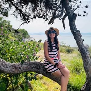 Meet your Posher, Sendia